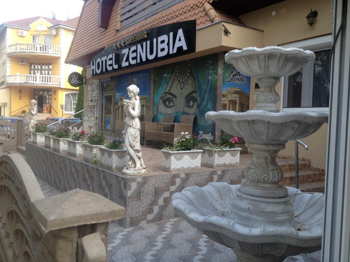 Hotel Zenubia Hajduszoboszlo Luaran gambar